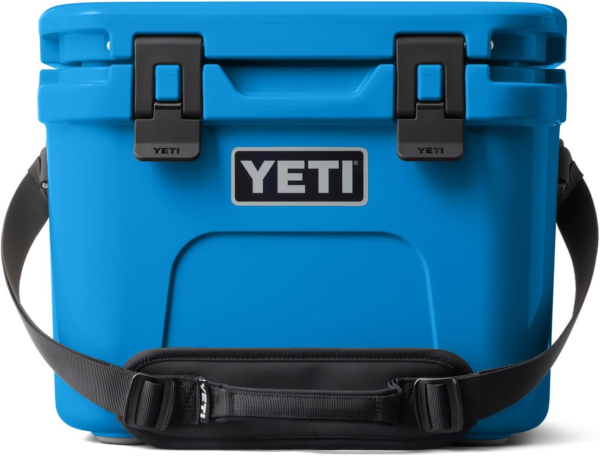 Roadie 15 Hard Cooler with Doubleduty Shoulder Strap - Image 12